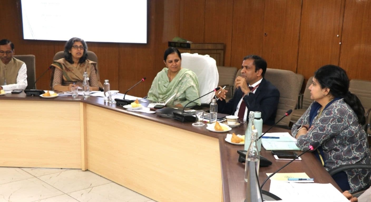 Rajasthan Reviews Agricultural Schemes to Boost Farmer Income and Transparency