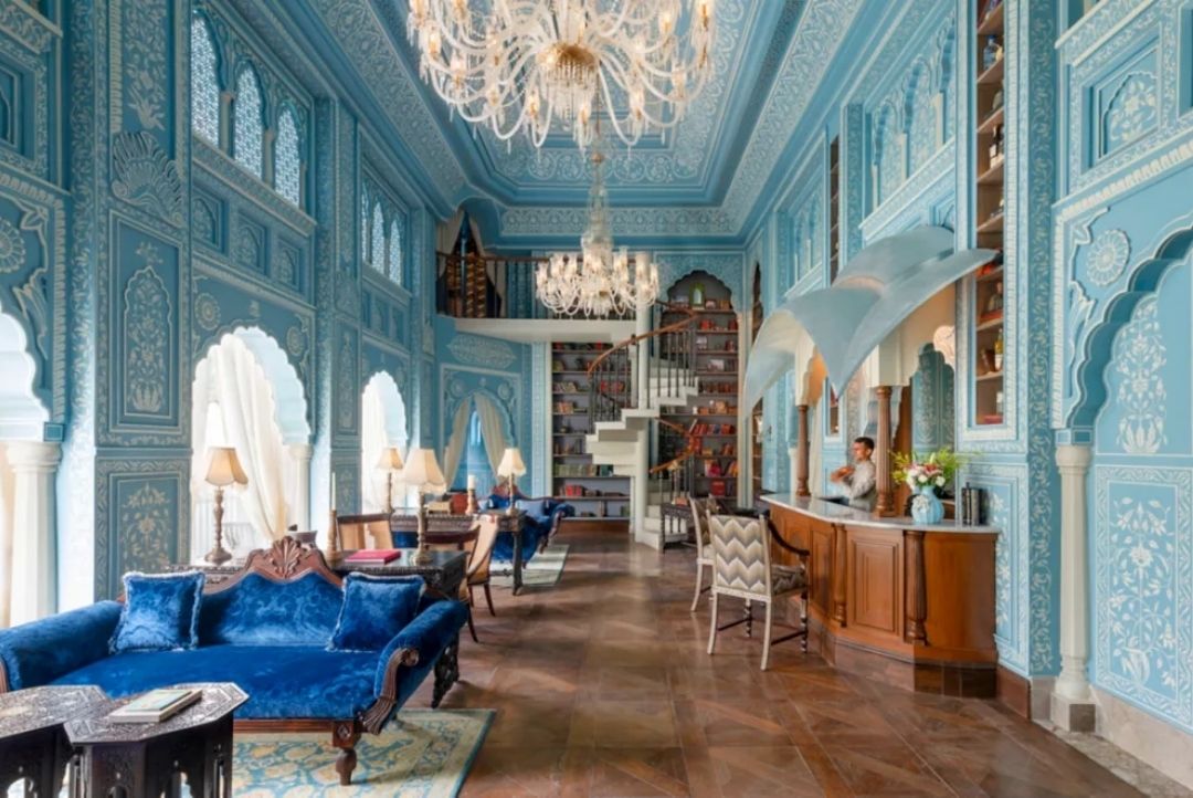 The blue-and-white library bar at Raffles Jaipur