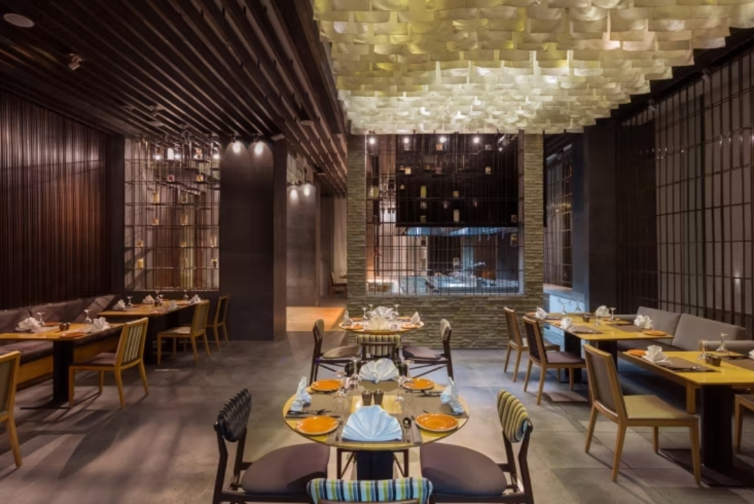 All-day dining restaurant — Holiday Inn Jaipur City Centre