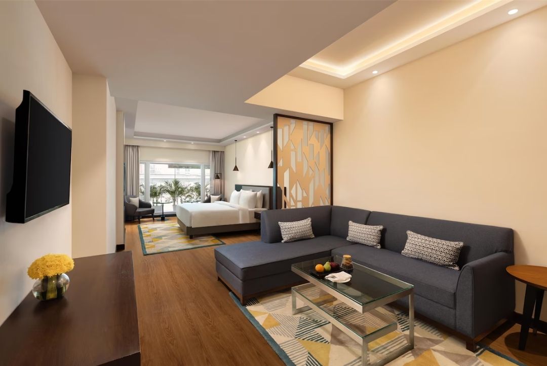 Suite living room — Radisson Jaipur City Center