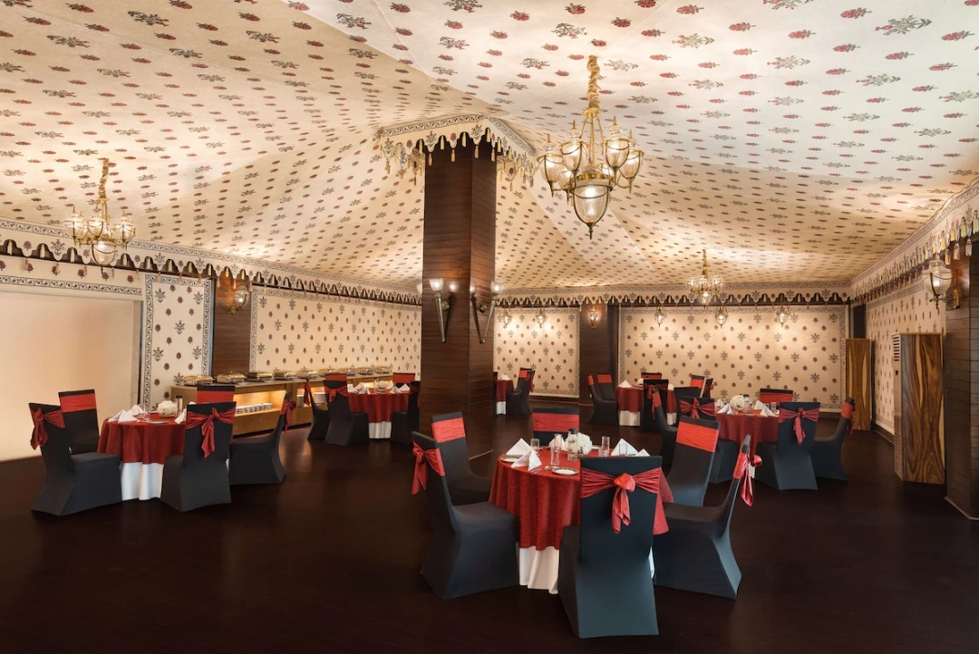 Banquet hall and ballroom — Radisson Jaipur City Center