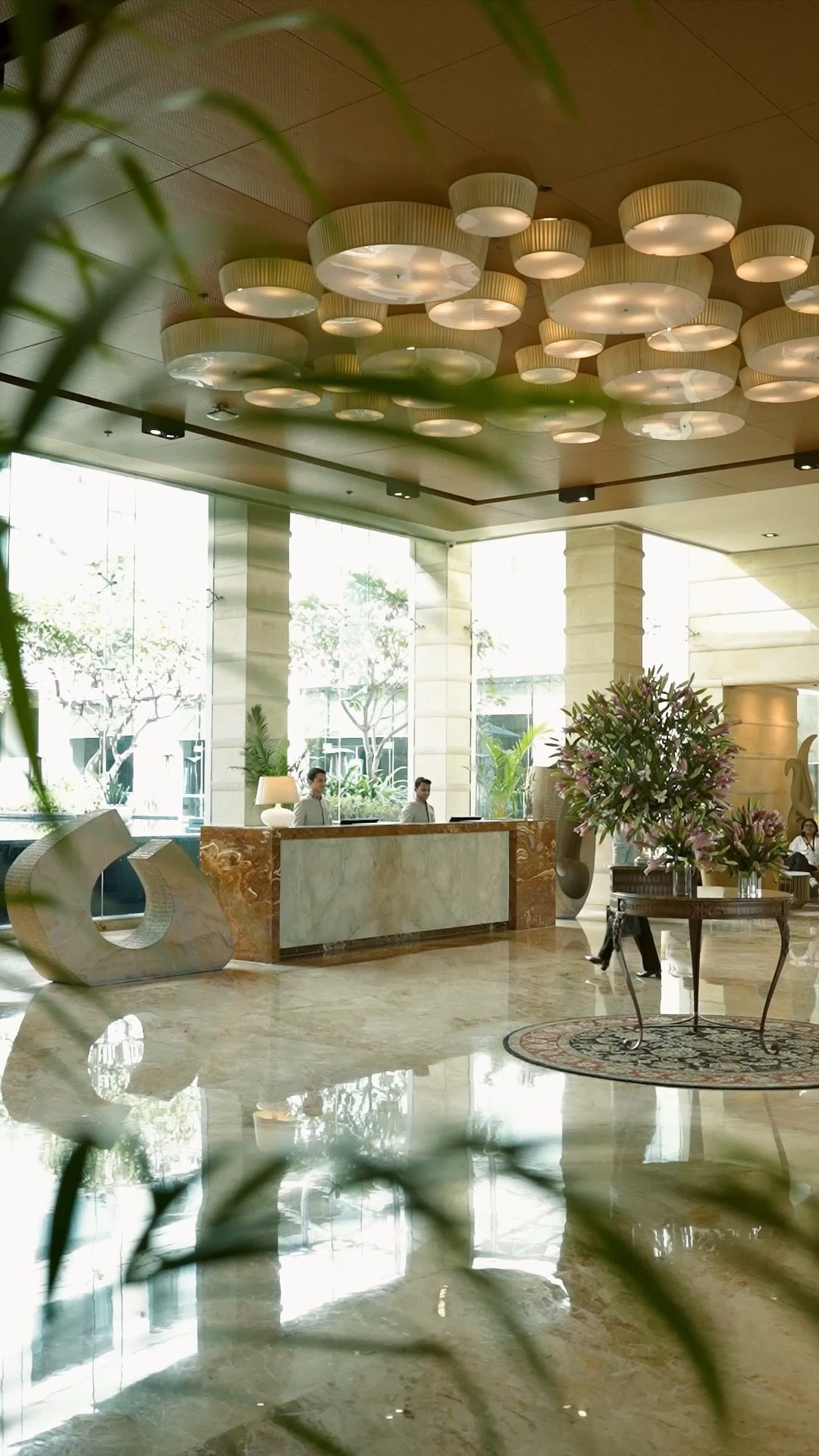 Grand lobby and reception at Jaipur Marriott Hotel