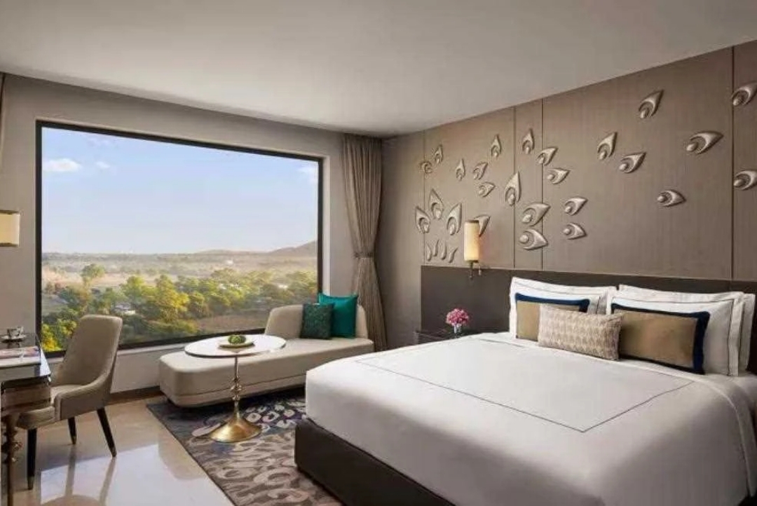 Taj Amer, Jaipur — Premier room with Aravalli view
