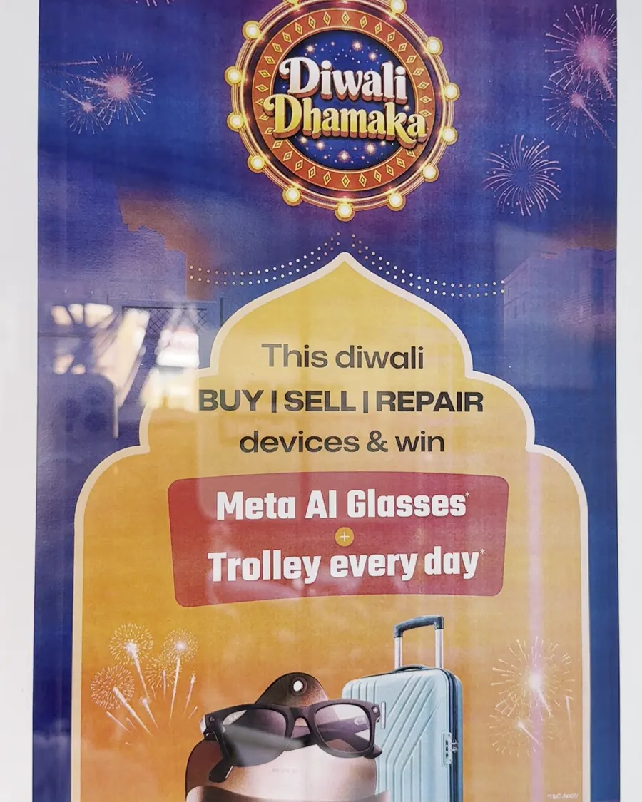 Cashify's Diwali Dhamaka poster: buy, sell or repair devices this Diwali and win Meta AI Glasses and a trolley every day